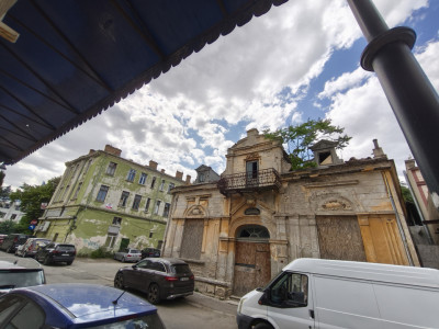 Exclusivitate Vânzare Clădire în Zona Plaja Modern