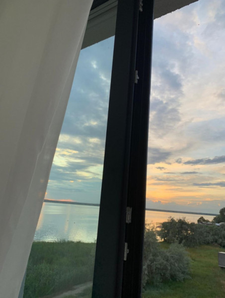 Garsonieră cu Vedere la Lac – Mamaia, Vizavi de Hotel Iaki