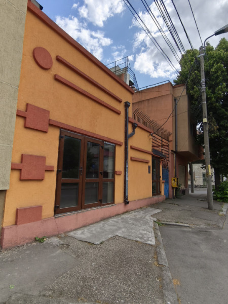 Exclusivitate Vânzare Clădire cu 4 camere in Centru 