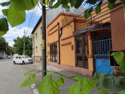 Exclusivitate Vânzare Clădire cu 4 camere in Centru 