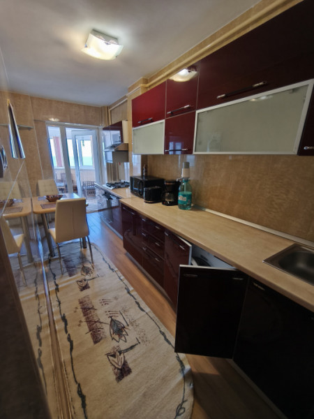 Apartament de închiriat Constanta cu vedere frontala la mare