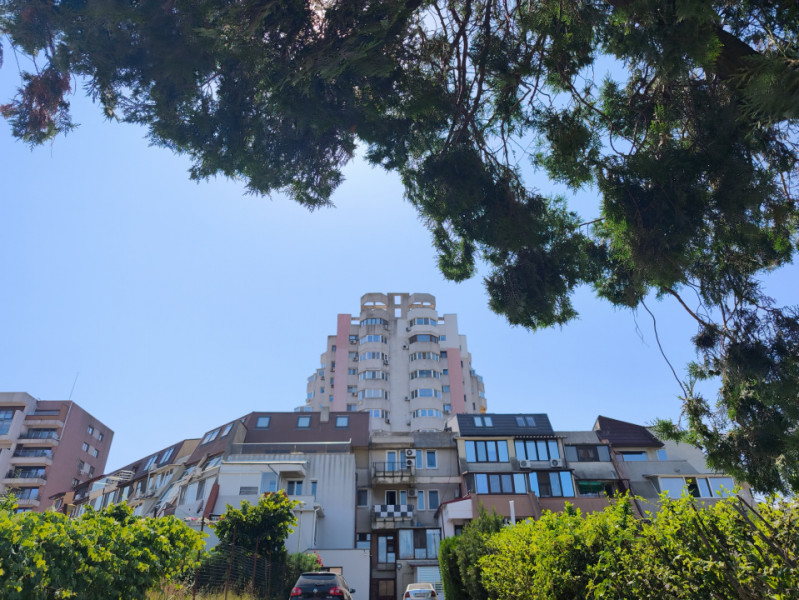 Apartament de închiriat Constanta cu vedere frontala la mare