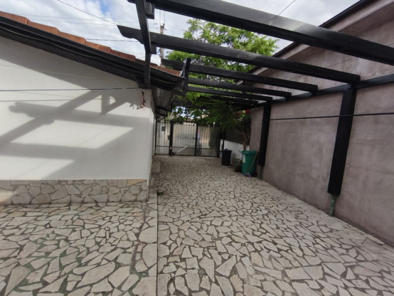 Exclusivitate Vânzare Vila P+M Ovidiu cu teren aferent 636 mp.