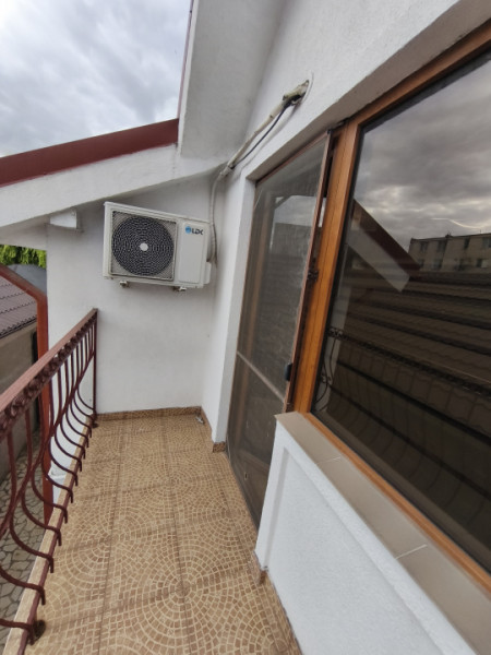 Exclusivitate Vânzare Vila P+M Ovidiu cu teren aferent 636 mp.