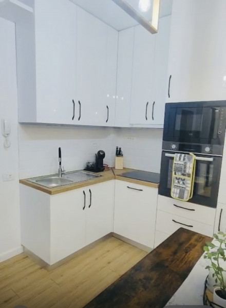 Închiriere apartament 3 camere an universitar  – Faleza Nord, Mamaia