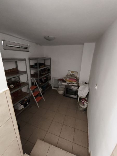 Exclusivitate Vanzare Clădire S+P+1 Faleza Nord cu teren 338 mp.