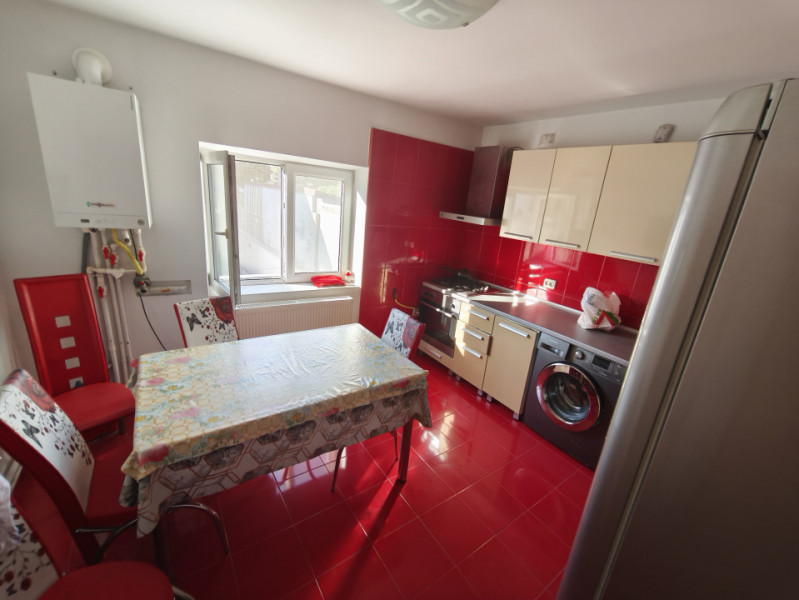 Exclusivitate Vanzare Clădire S+P+1 Faleza Nord cu teren 338 mp.