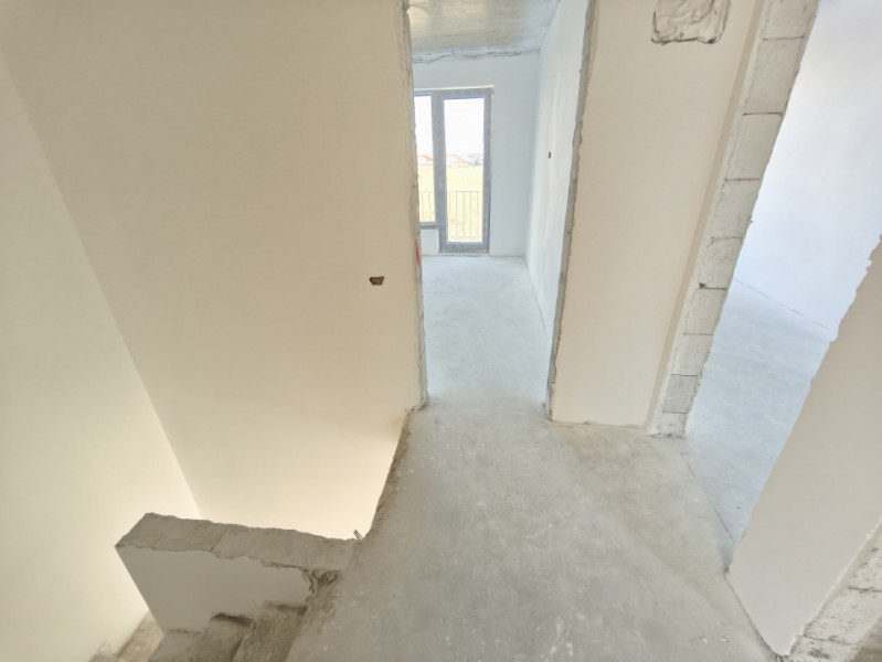 Vanzare Vila moderna cu terasa circulabila superioara 