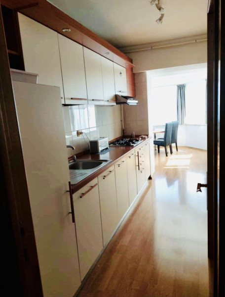 Închiriere apartament 3 camere – Vedere frontală la mare – Faleză Nord