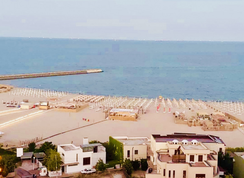 Închiriere apartament 3 camere – Vedere frontală la mare – Faleză Nord
