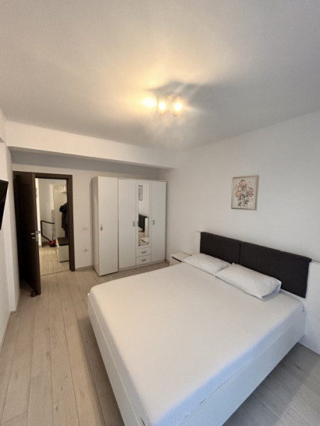 Inchiriere apartament Mamaia  zona Rex vedere lac 