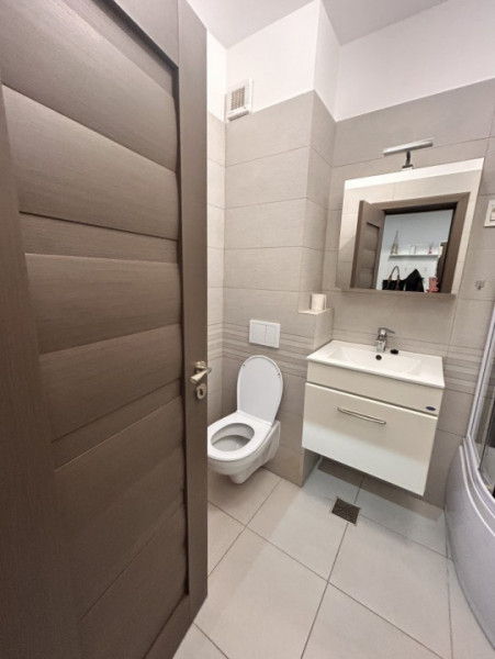 Inchiriere apartament Mamaia  zona Rex vedere lac 