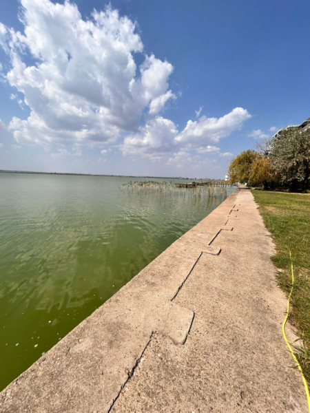 Vanzare Apartament Bulevardul Mamaia vedere lac parcare proprie 