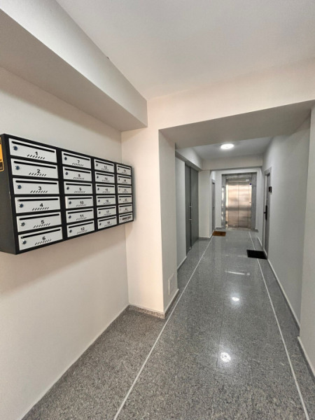 Vanzare Apartament Bulevardul Mamaia vedere lac parcare proprie 