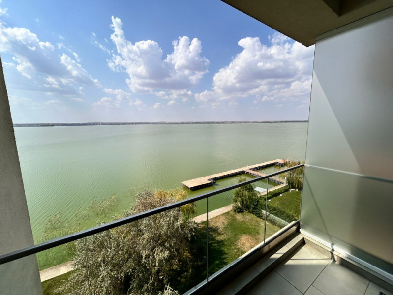Vanzare Apartament Bulevardul Mamaia vedere lac parcare proprie 