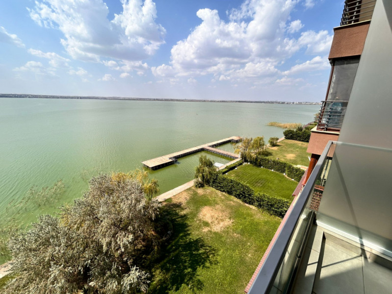 Vanzare Apartament Bulevardul Mamaia vedere lac parcare proprie 