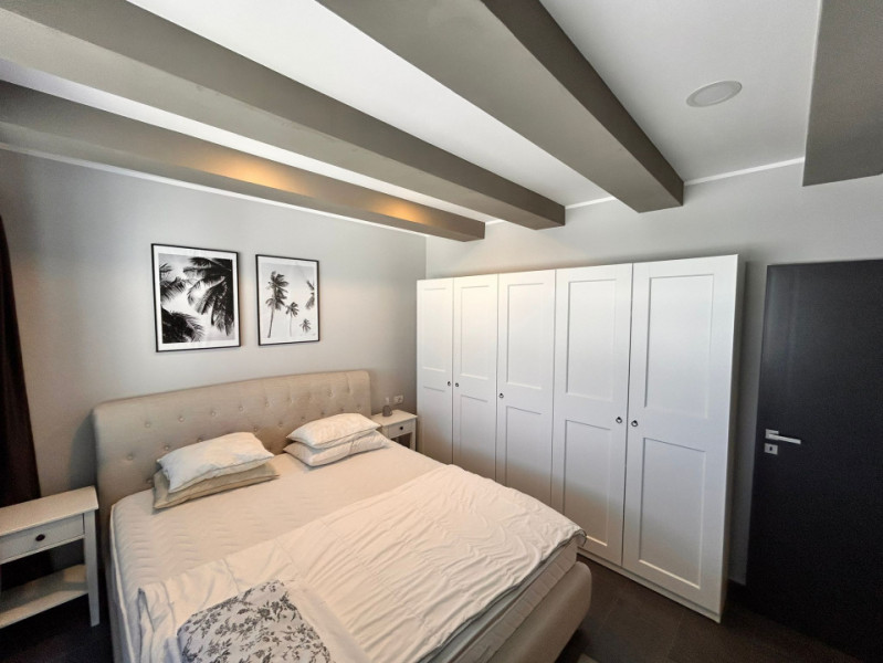 Vanzare Apartament Bulevardul Mamaia vedere lac parcare proprie 