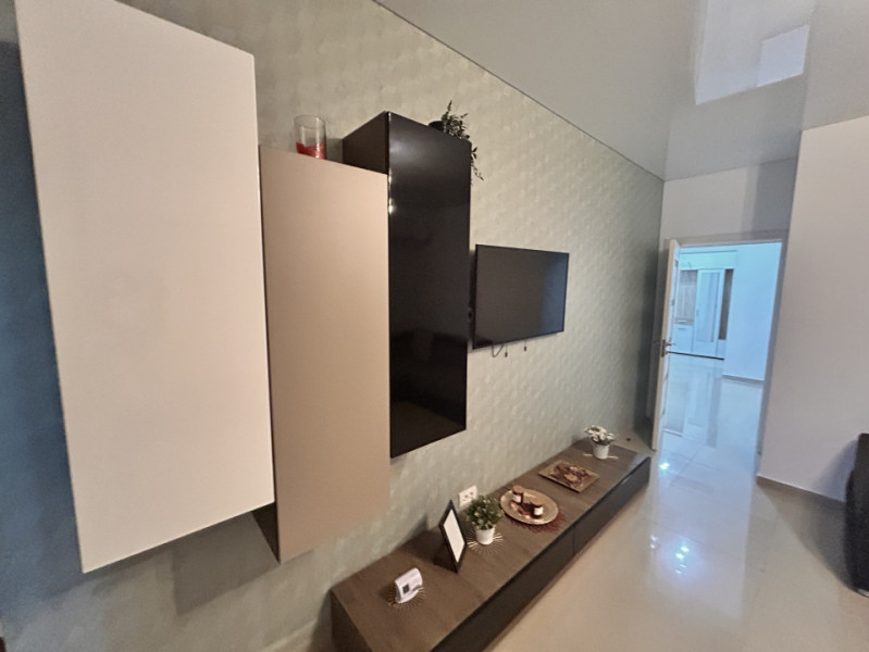 Inchiriere apartament Miraj Residence Mamaia 2 camere extrasezon