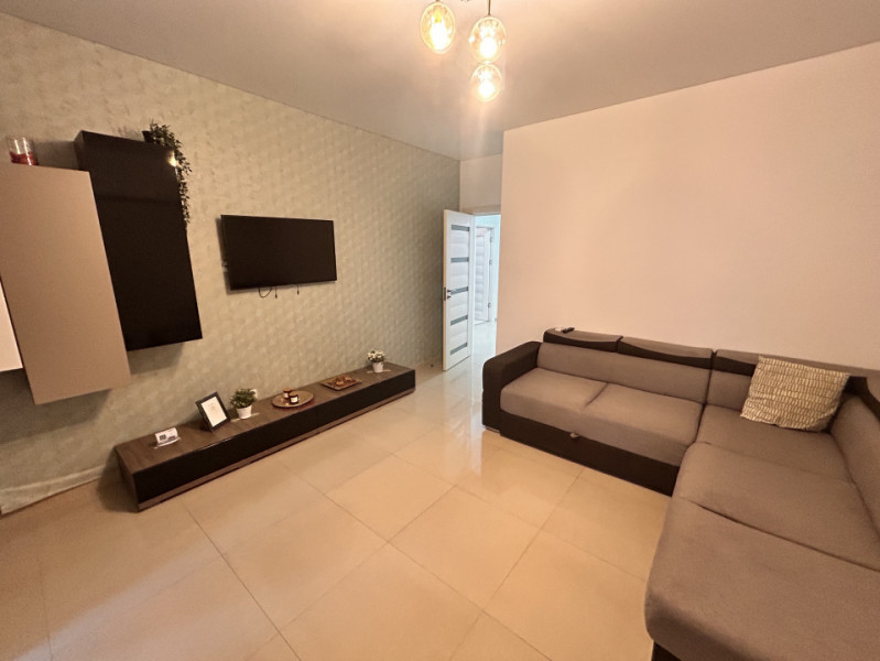 Inchiriere apartament Miraj Residence Mamaia 2 camere extrasezon