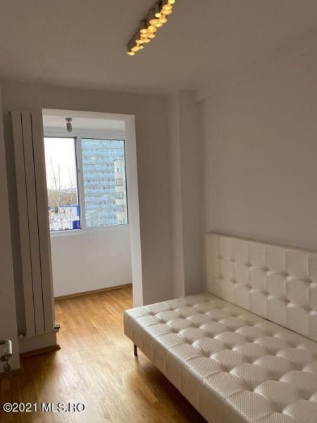 Apartament 2 camere transformat in 3 renovat total dotari excelente