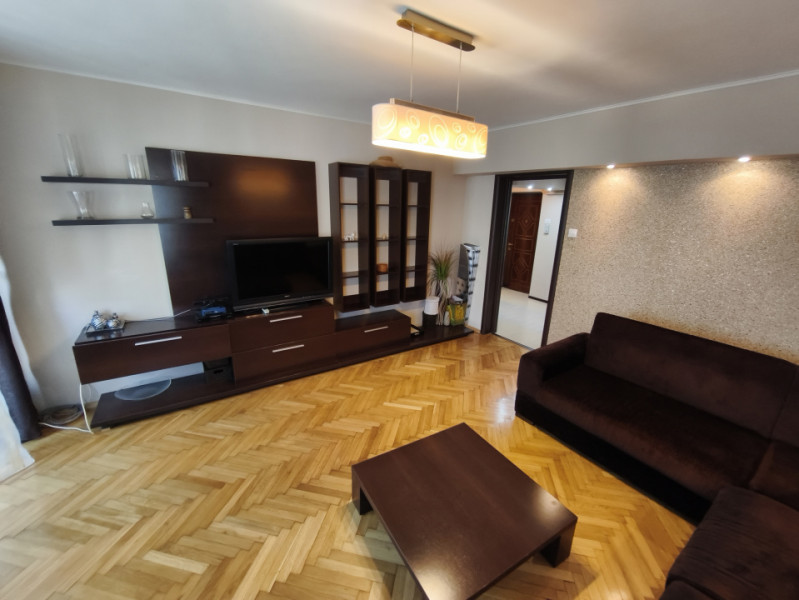 Inchiriere Apartament spatios Faleza Nord termen lung 