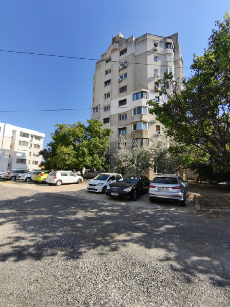 Inchiriere Apartament spatios Faleza Nord termen lung 