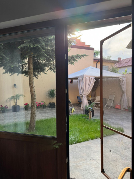 Apartament 2 camere în Faleză Nord – curte interioară și parcare