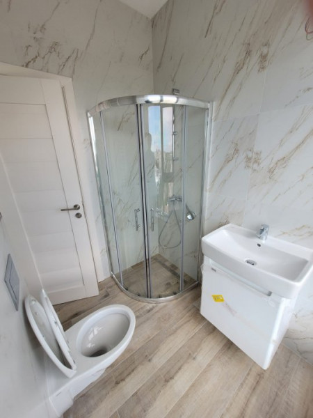 Inchiriere Apartament deosebit Constanta cu 2 parcari proprii 