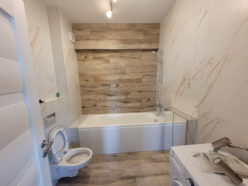 Inchiriere Apartament deosebit Constanta cu 2 parcari proprii 