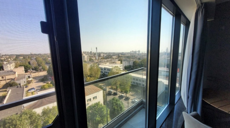 Inchiriere Apartament deosebit Constanta cu 2 parcari proprii 