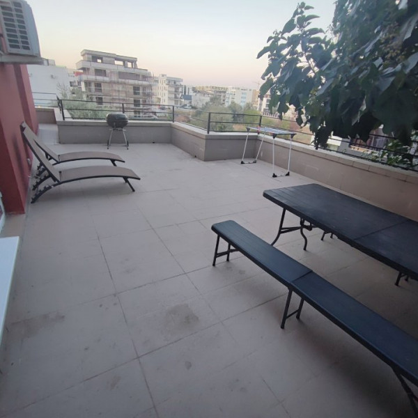 Inchiriere Apartament 3 camere spațios cu terasa si grătar grill
