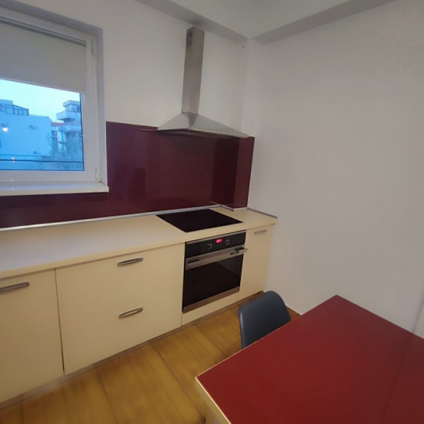 Inchiriere Apartament 3 camere spațios cu terasa si grătar grill