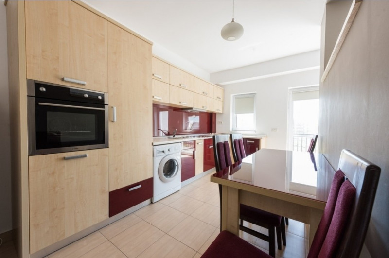 Inchiriere Apartament cu 2 camere spațios pe malul marii