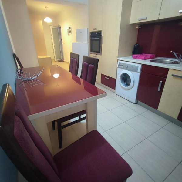 Inchiriere Apartament cu 2 camere spațios pe malul marii