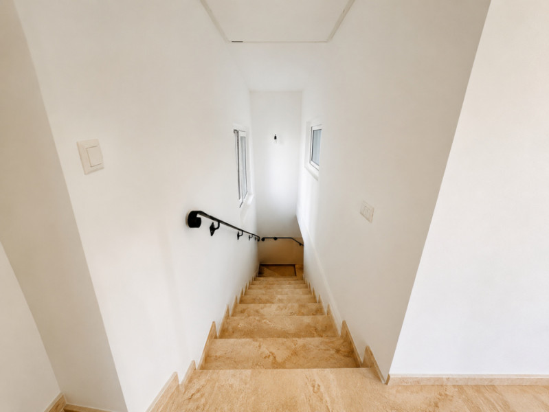 Închiriere duplex nemobilat 150 mp vis-a-vis Parc Primărie/Fantasio