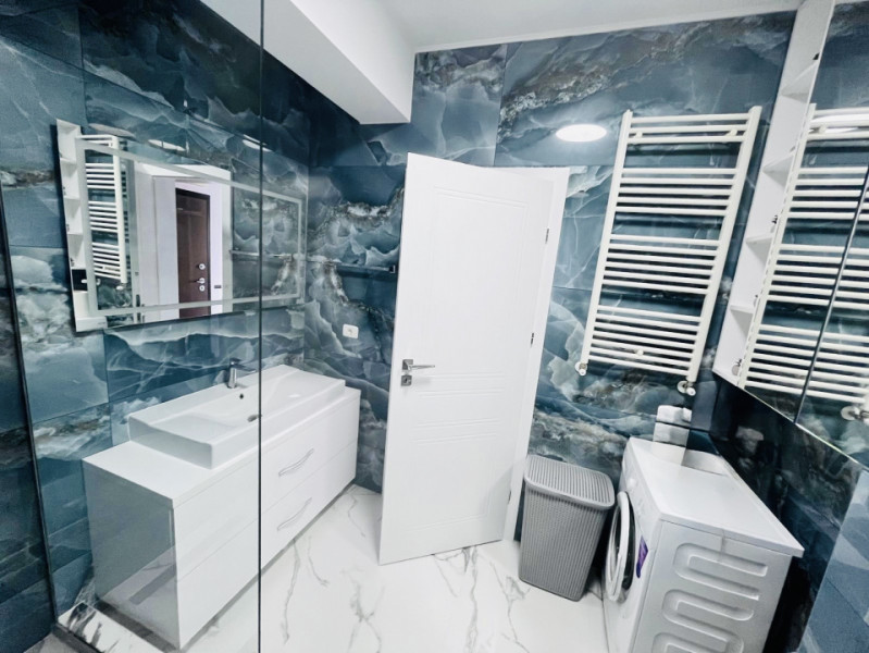  Închiriere Apartament – Bloc Nou, Vedere Frontală la Lac, Prima Închiriere