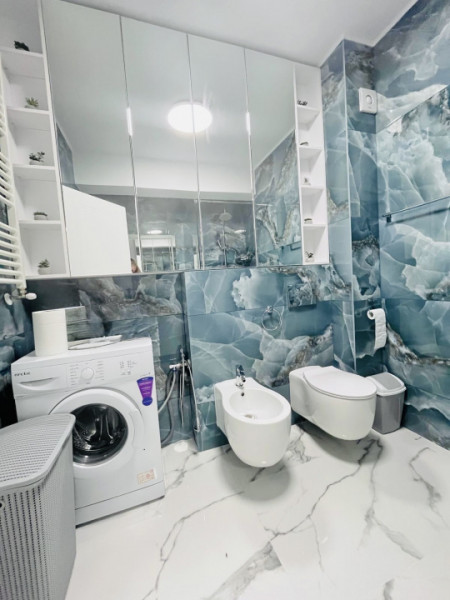  Închiriere Apartament – Bloc Nou, Vedere Frontală la Lac, Prima Închiriere