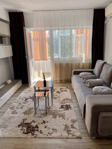 Apartament de închiriat Faleza Nord termen lung 