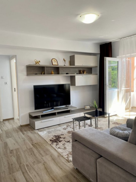 Apartament de închiriat Faleza Nord termen lung 