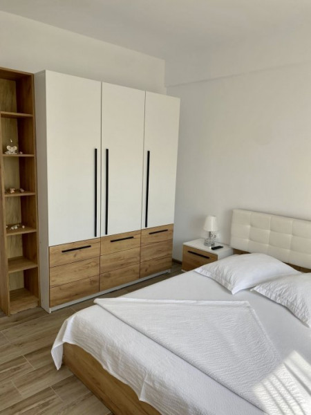 Apartament de închiriat Faleza Nord termen lung 