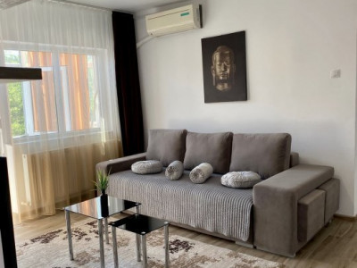 Apartament de închiriat Faleza Nord termen lung 