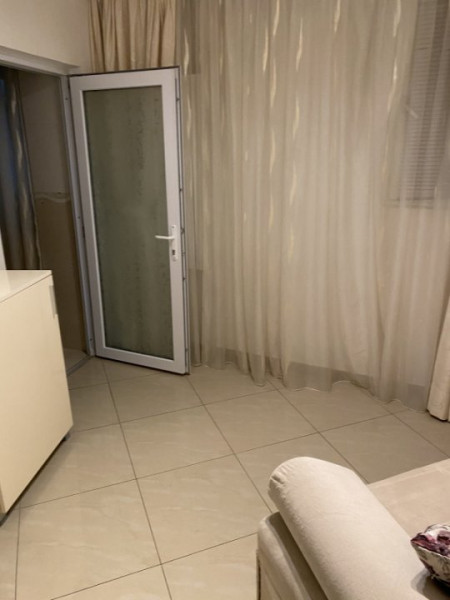 Apartament 3 camere (transformat din 2) – Tomis 3, parter
