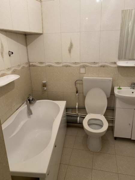  Apartament 3 camere (transformat din 2) – Tomis 3, parter