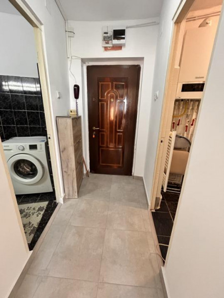 Garsonieră de închiriat – Tomis Nord, str. Cismelei lângă Scoala 29