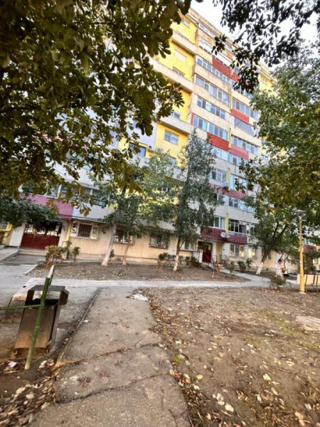 Garsonieră de închiriat – Tomis Nord, str. Cismelei lângă Scoala 29