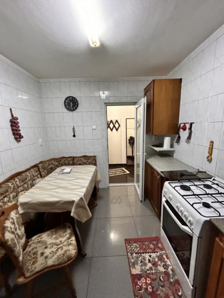 Închiriere apartament 3 camere -Aleea Grădinilor, City Park Mall