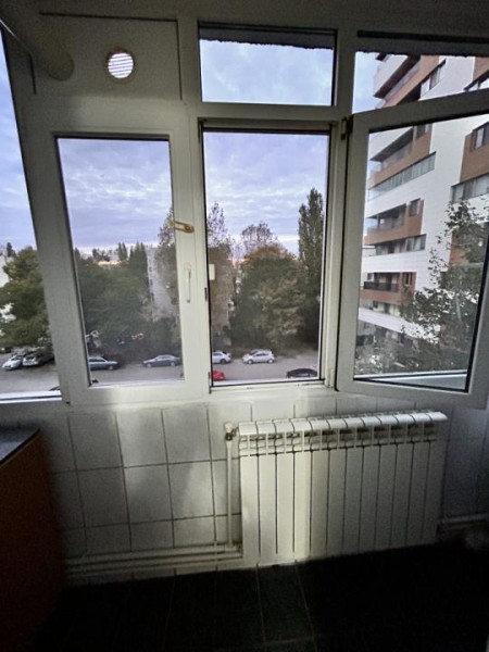 Închiriere apartament 3 camere -Aleea Grădinilor, City Park Mall