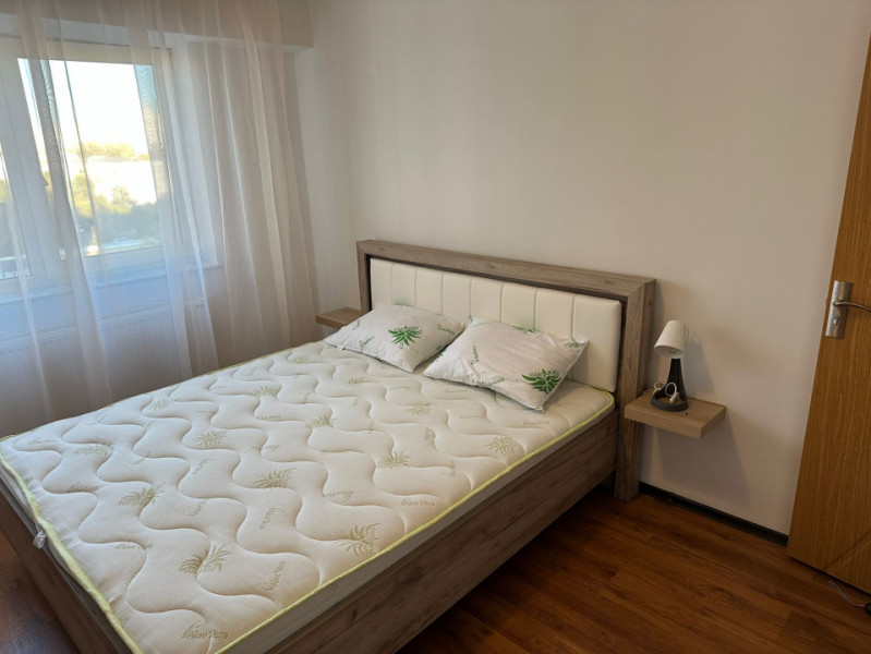 Inchiriere apartament 3 camere – Zona Boema