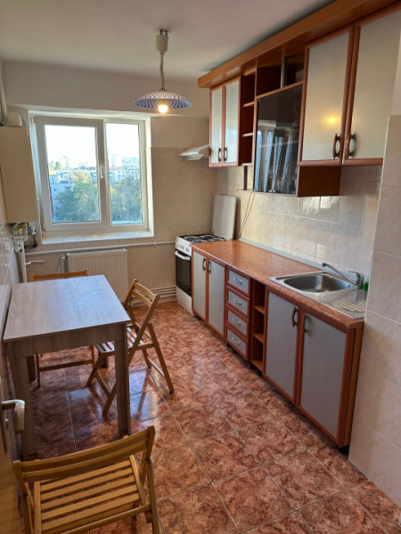 Inchiriere apartament 3 camere – Zona Boema