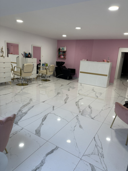 Spatiu pretabil activități multiple acces direct bulevard zona Dacia